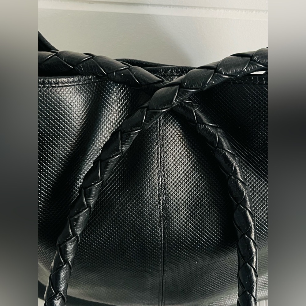 Bottega Veneta Black Leather shoulder bag Purse Large handbag w Strap - Picture 2 of 15